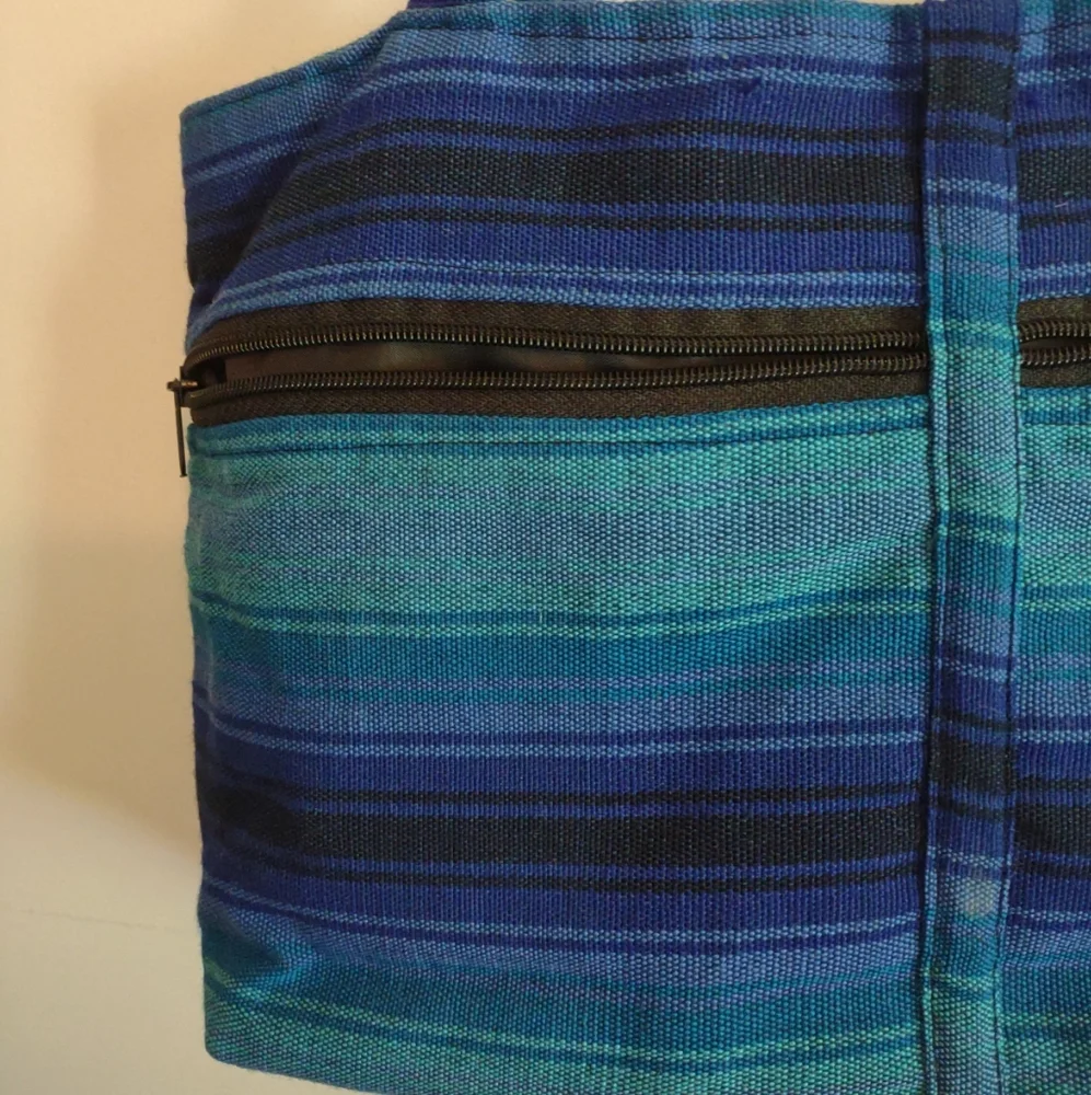 Vibrant Guatemalan Worry Doll Zipper Purse Handbag 9"h X 15"W x  2 1/2"d - Picture 4 of 10